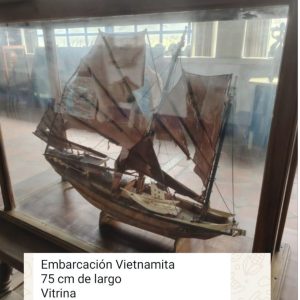 Embarcación vietnamita a escala